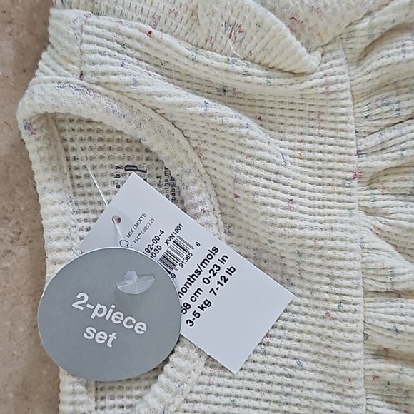 Baby Gap outfit BNWT - Picture 2 of 2
